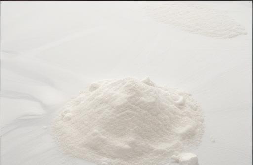 A pile of flour white
